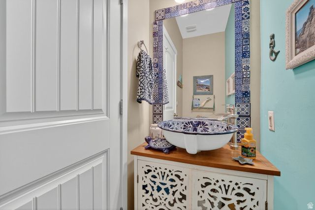 11353 S HEREFORD CT, South Jordan, UT 84095