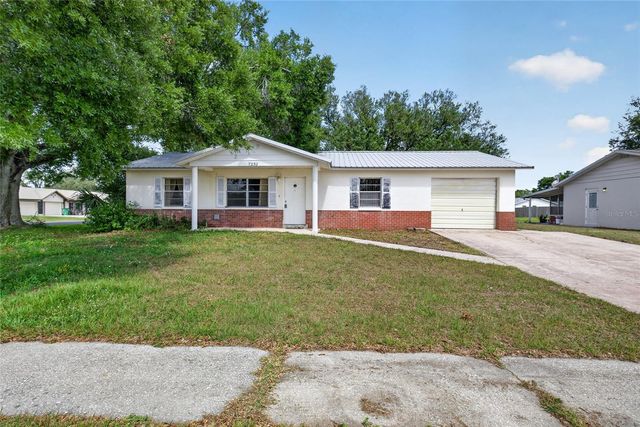 7252 LANDOVER DRIVE, Zephyrhills, FL 33540