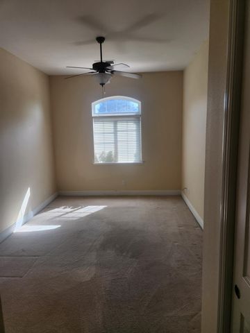 2684 Armstrong Avenue, Clovis, CA 93611