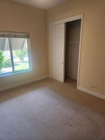 2684 Armstrong Avenue, Clovis, CA 93611