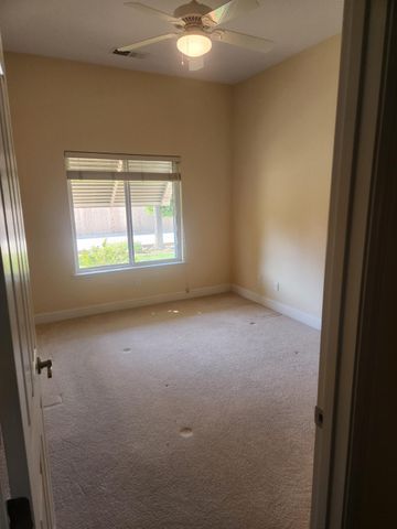 2684 Armstrong Avenue, Clovis, CA 93611