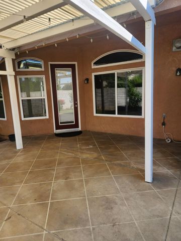 2684 Armstrong Avenue, Clovis, CA 93611