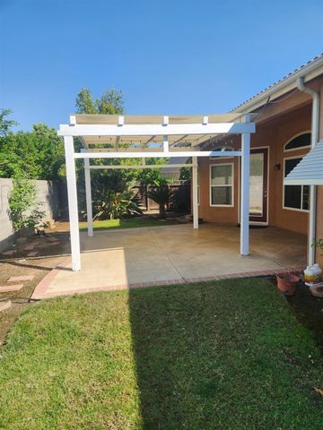 2684 Armstrong Avenue, Clovis, CA 93611