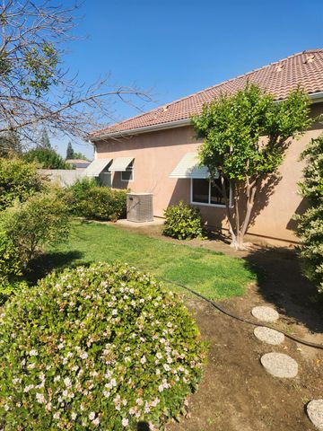 2684 Armstrong Avenue, Clovis, CA 93611