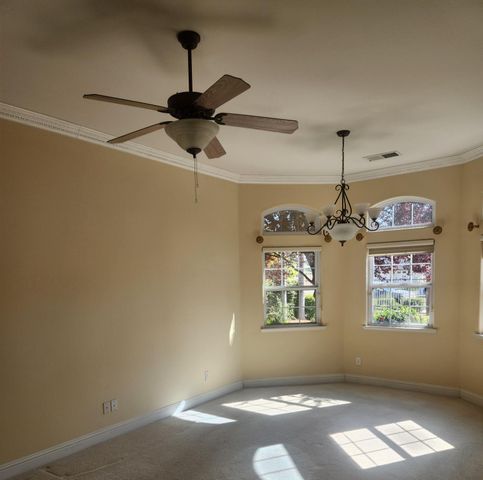 2684 Armstrong Avenue, Clovis, CA 93611