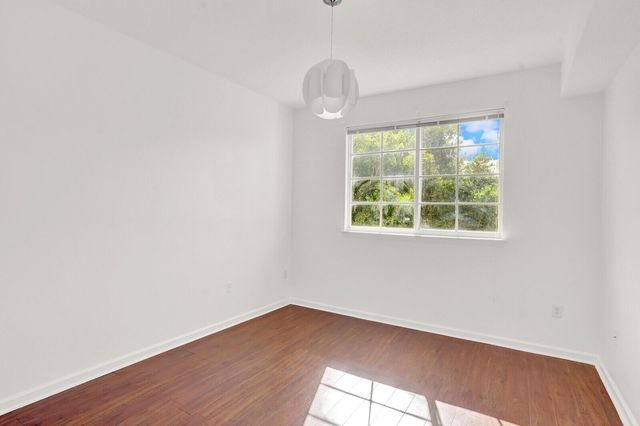 9901 Baywinds Drive 3305, West Palm Beach, FL 33411