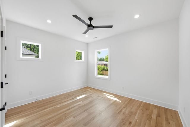 1805B River Dr, Nashville, TN 37218