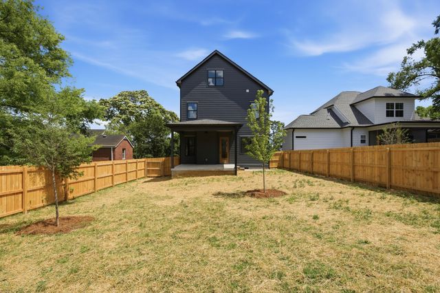 1805B River Dr, Nashville, TN 37218