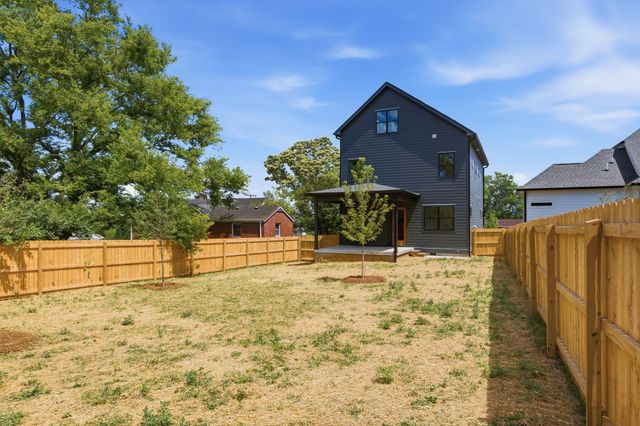 1805B River Dr, Nashville, TN 37218
