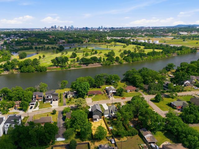1805B River Dr, Nashville, TN 37218