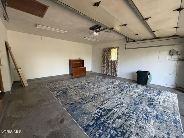 231 W State Line Road, Toledo, OH 43612