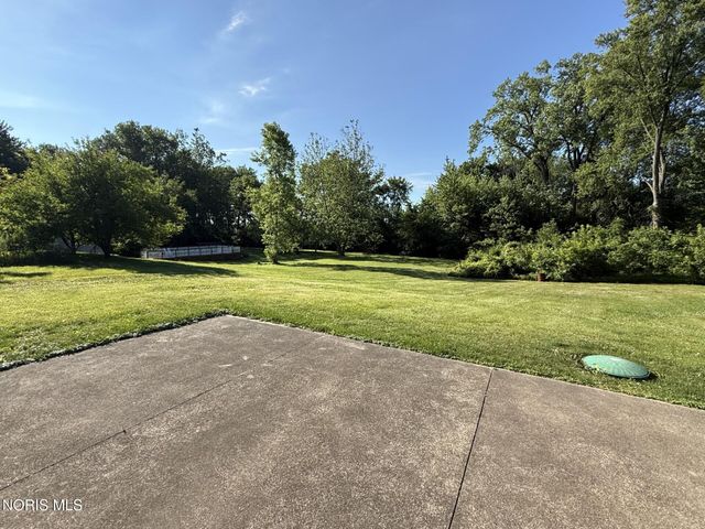 231 W State Line Road, Toledo, OH 43612
