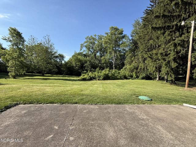 231 W State Line Road, Toledo, OH 43612