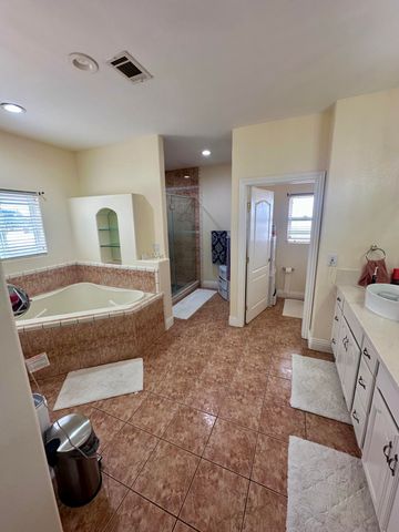 42500 20th Street West, Lancaster, CA 93534