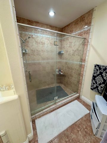 42500 20th Street West, Lancaster, CA 93534