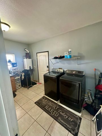 42500 20th Street West, Lancaster, CA 93534