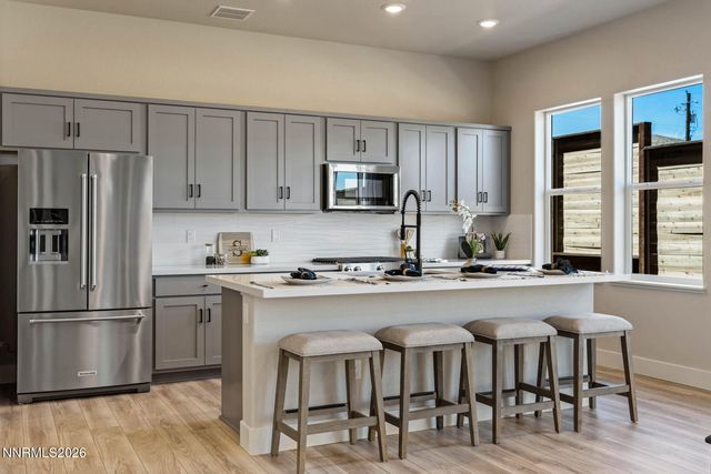 182 Silver Peak Lp, Carson City, NV 89701