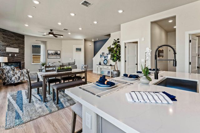 182 Silver Peak Lp, Carson City, NV 89701