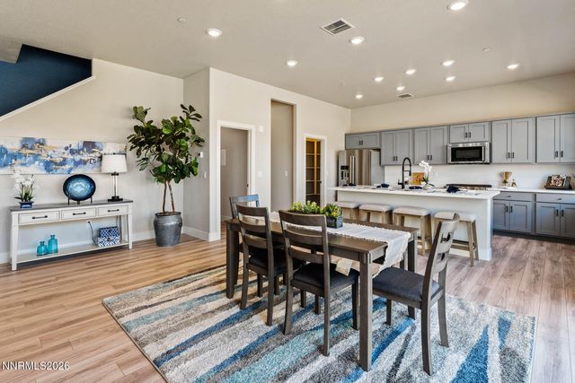 182 Silver Peak Lp, Carson City, NV 89701