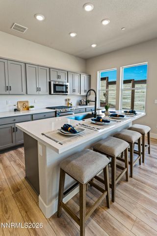 182 Silver Peak Lp, Carson City, NV 89701