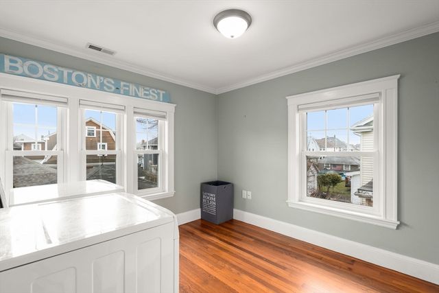 228 Atlantic St, Quincy, MA 02171