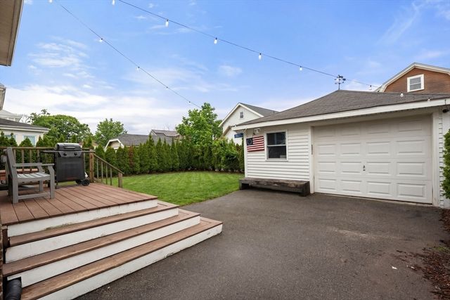 228 Atlantic St, Quincy, MA 02171