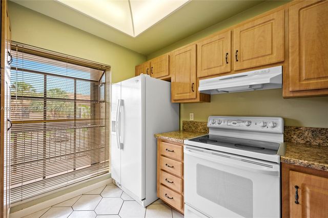 2347 SW 15th St 66, Deerfield Beach, FL 33442