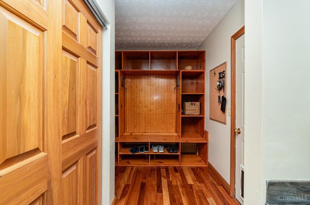 1753 E Cove Circle, Lawrenceburg, IN 47025