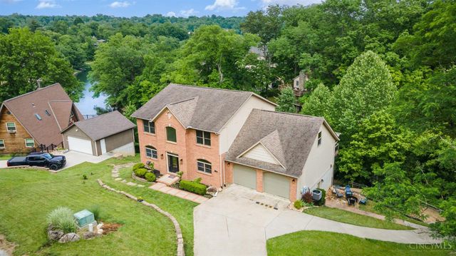 1753 E Cove Circle, Lawrenceburg, IN 47025