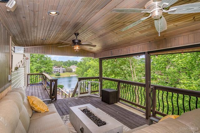 1753 E Cove Circle, Lawrenceburg, IN 47025