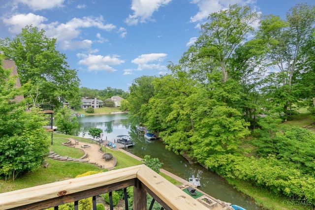 1753 E Cove Circle, Lawrenceburg, IN 47025
