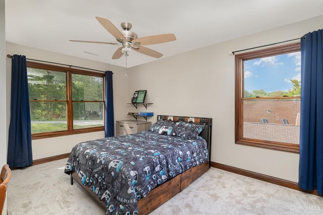 1753 E Cove Circle, Lawrenceburg, IN 47025