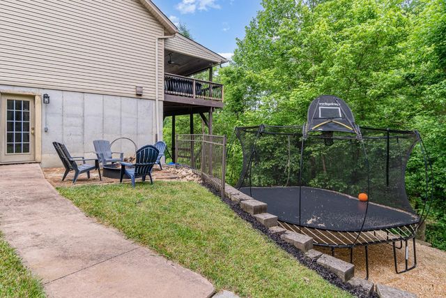 1753 E Cove Circle, Lawrenceburg, IN 47025