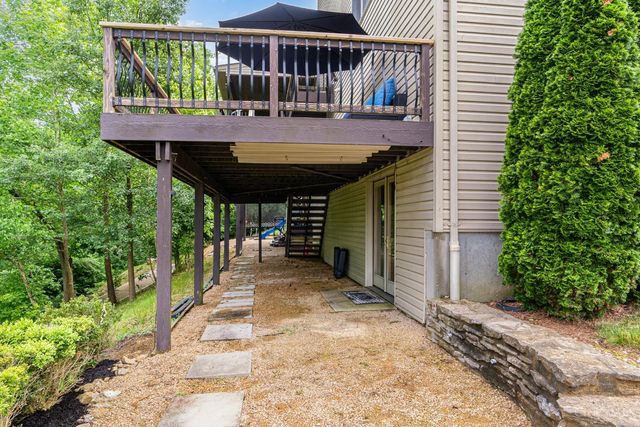 1753 E Cove Circle, Lawrenceburg, IN 47025