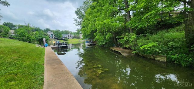 1753 E Cove Circle, Lawrenceburg, IN 47025