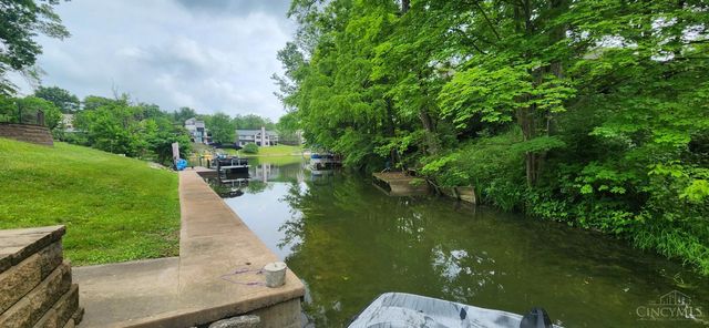 1753 E Cove Circle, Lawrenceburg, IN 47025