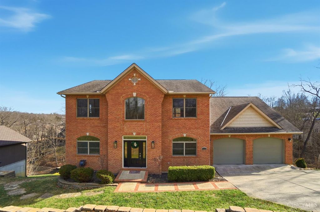 1753 E Cove Circle, Lawrenceburg, IN 47025