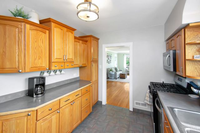 6134 Cherokee Drive, Madeira, OH 45243