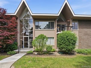1975 Klingensmith Road 26, Bloomfield Hills, MI 48302