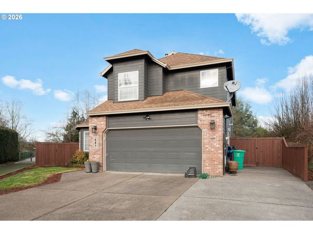 531 Ne MEADOW Dr, Portland, OR 97211