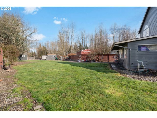 531 Ne MEADOW Dr, Portland, OR 97211