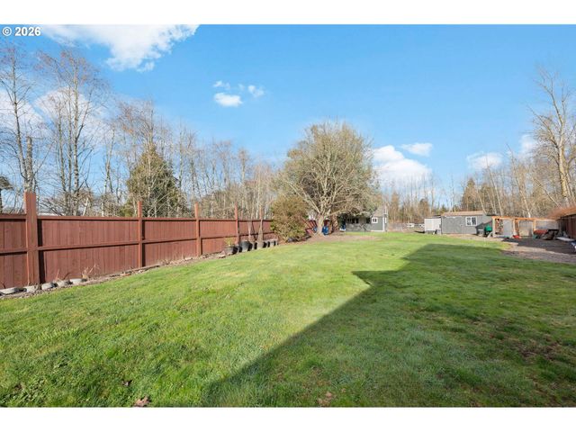 531 Ne MEADOW Dr, Portland, OR 97211