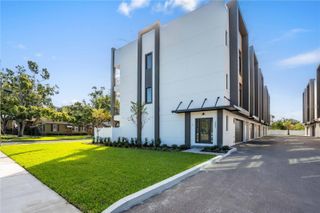 3002 W PLATT 10, Tampa, FL 33609