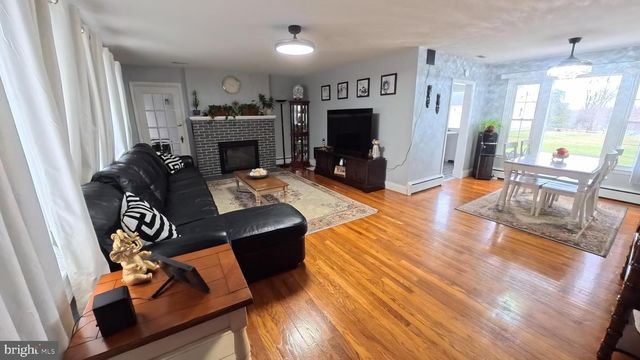 8599 OLD FREDERICK RD, Ellicott City, MD 21043