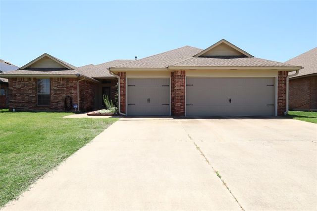 1712 SW 33rd Street, Moore, OK 73160