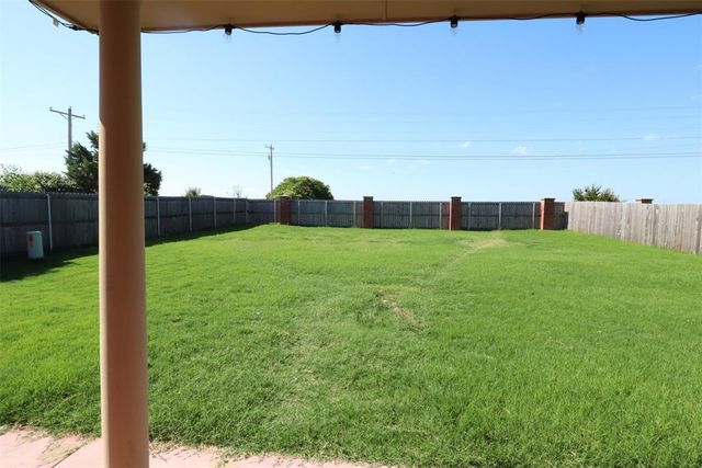1712 SW 33rd Street, Moore, OK 73160