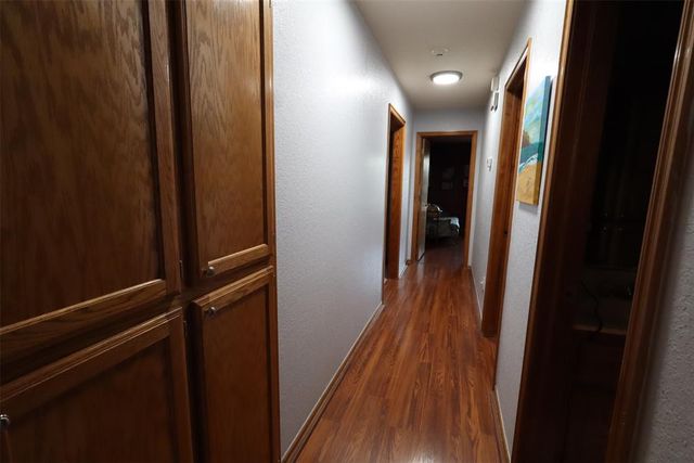 1712 SW 33rd Street, Moore, OK 73160