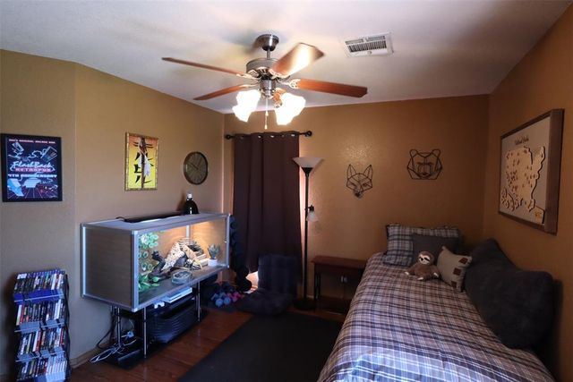 1712 SW 33rd Street, Moore, OK 73160