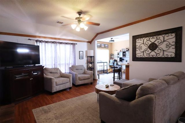 1712 SW 33rd Street, Moore, OK 73160