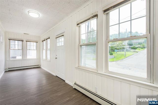 58 Stanley Road, North Caldwell, NJ 07006